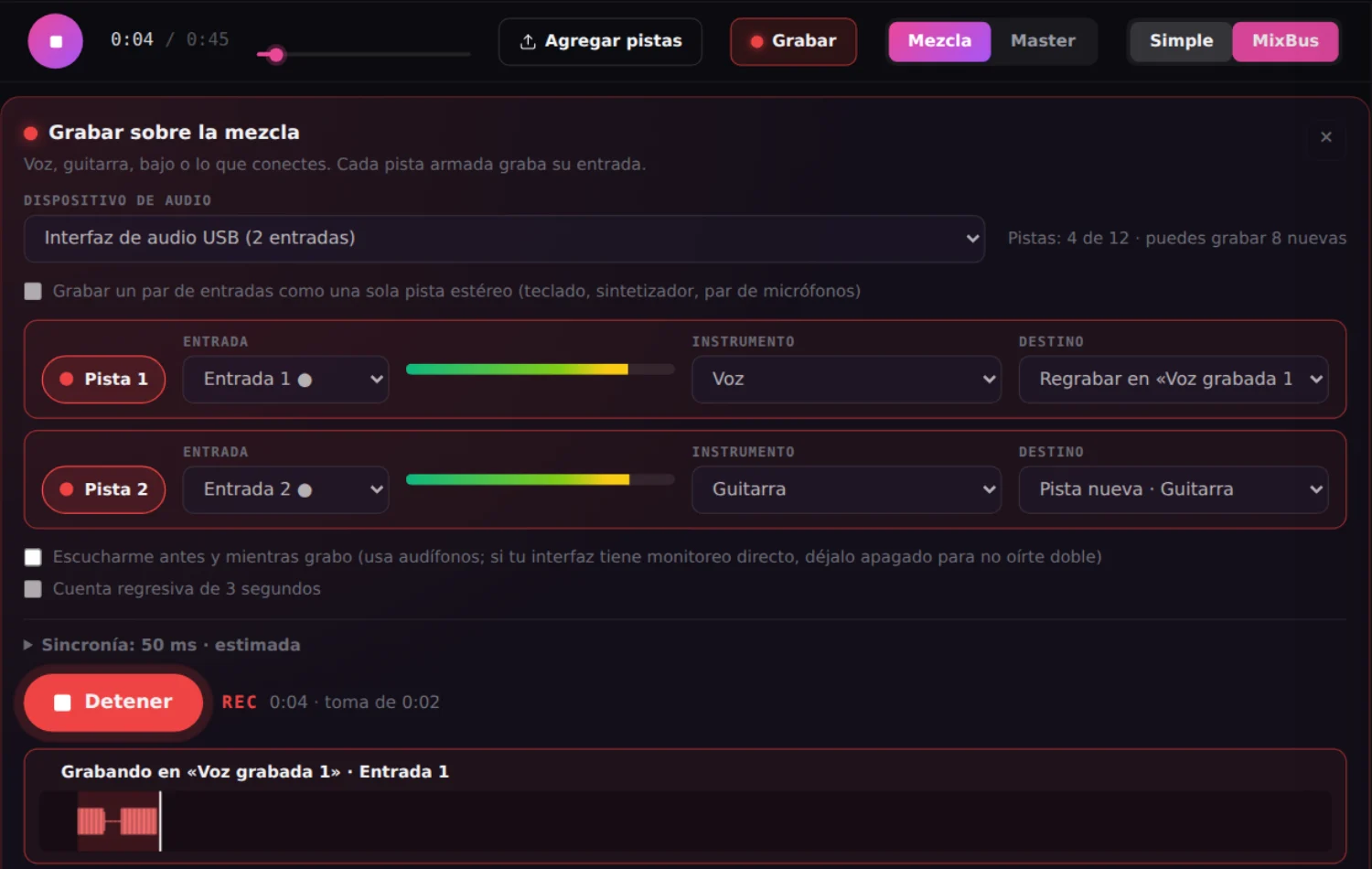 Panel Grabar del mezclador de MixingMusic.AI grabando dos entradas de una interfaz a la vez: la voz regrabando un fragmento y la guitarra en una pista nueva, con medidores de nivel y contador de pistas